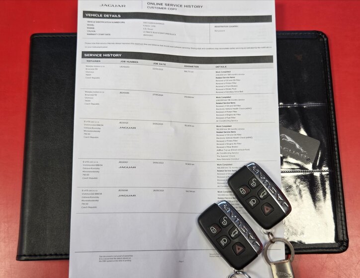 Jaguar F-Pace SUV 3,0 l 221 kw