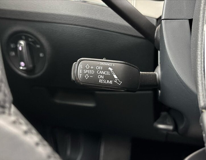 Škoda Superb Sedan / Limuzína 1,4 l 160 kw