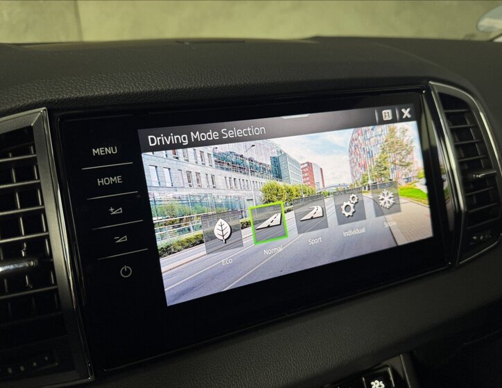 Škoda Karoq SUV / Terénní 2,0 l 110 kw