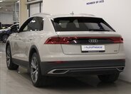 Audi Q8 SUV 3,0 l 210 kw