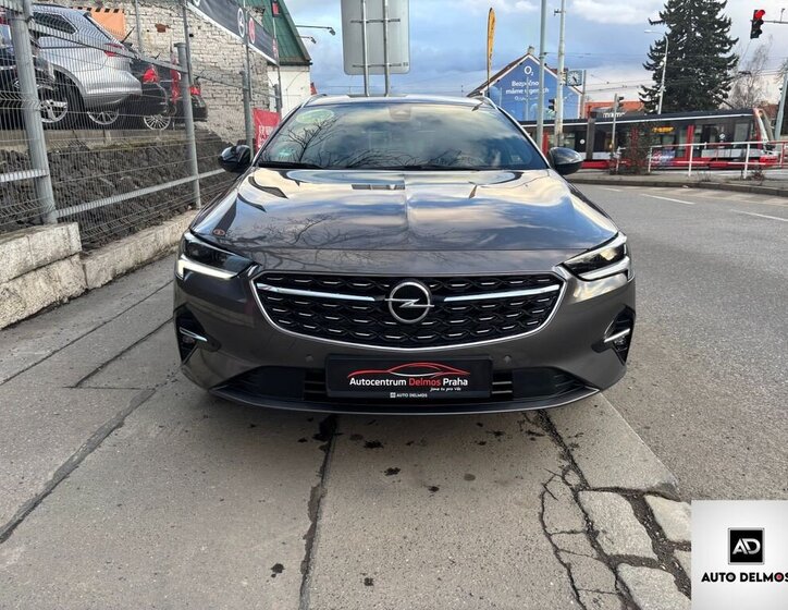 Opel Insignia Kombi 2,0 l 128 kw