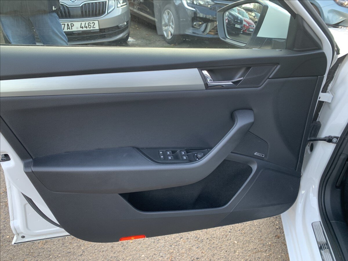 Škoda Superb Kombi 2,0 l 140 kw