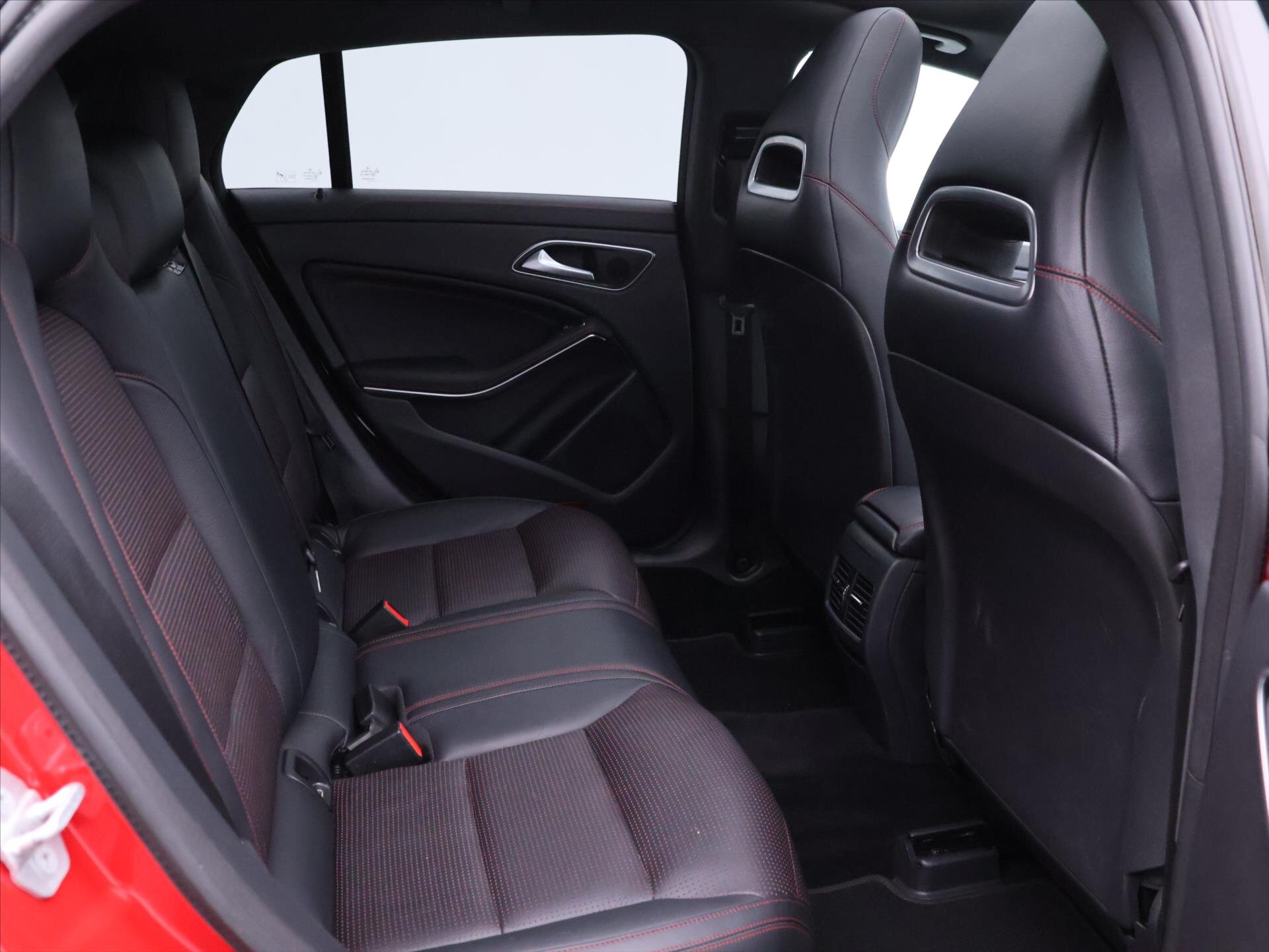 Mercedes-Benz CLA Kombi 2,1 l 100 kw