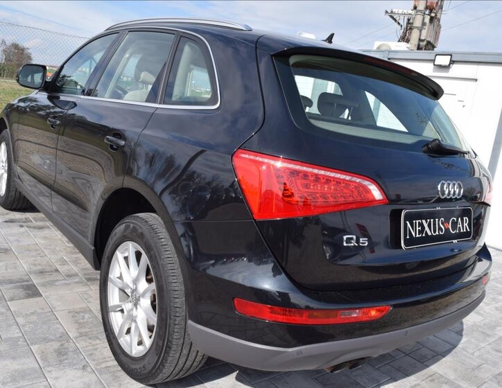 Audi Q5 SUV / Terénní 2,0 l 105 kw