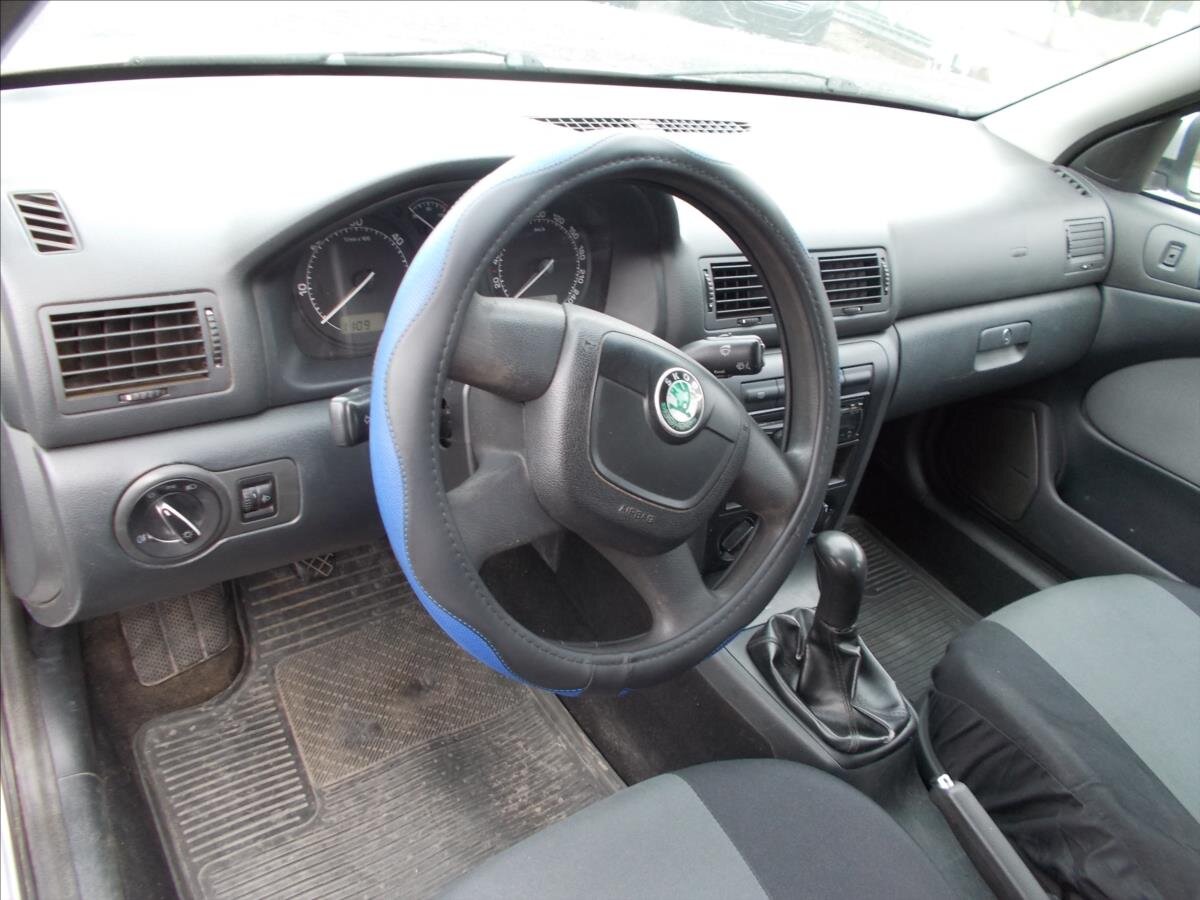 Škoda Octavia Sedan / Limuzína 1,9 l 74 kw