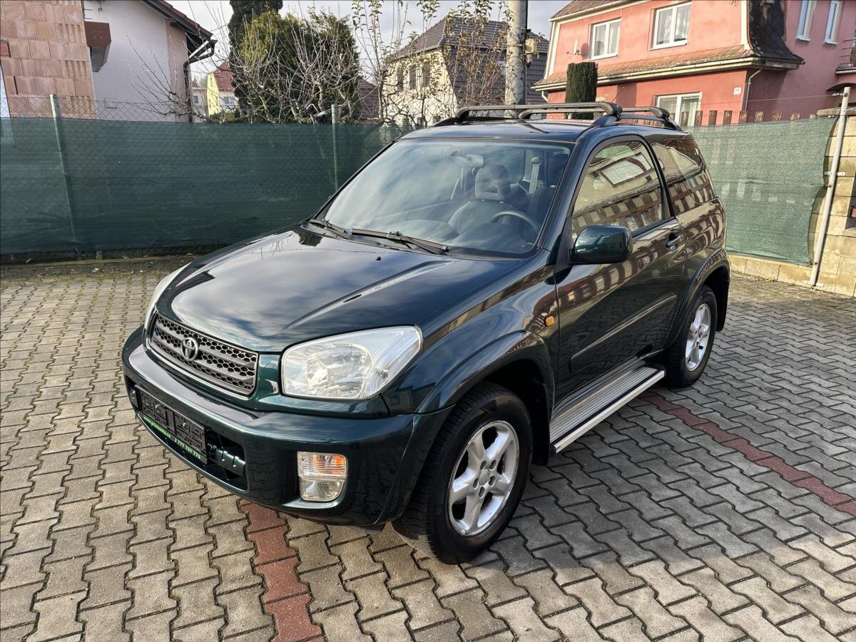 Toyota RAV4 SUV 2,0 l 110 kw