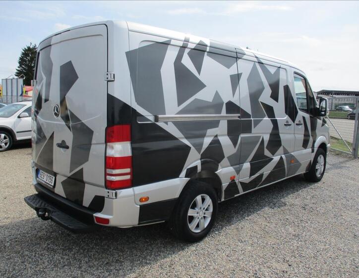 Mercedes-Benz Sprinter 4