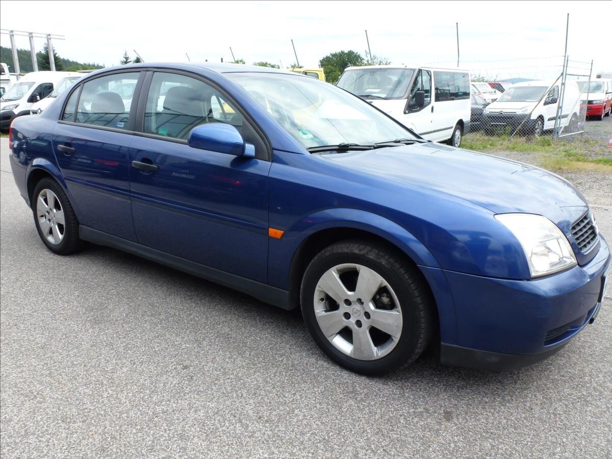 Opel Vectra Sedan / Limuzína 1,8 l 90 kw