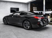 BMW M8 Kupé 4,4 l 460 kw