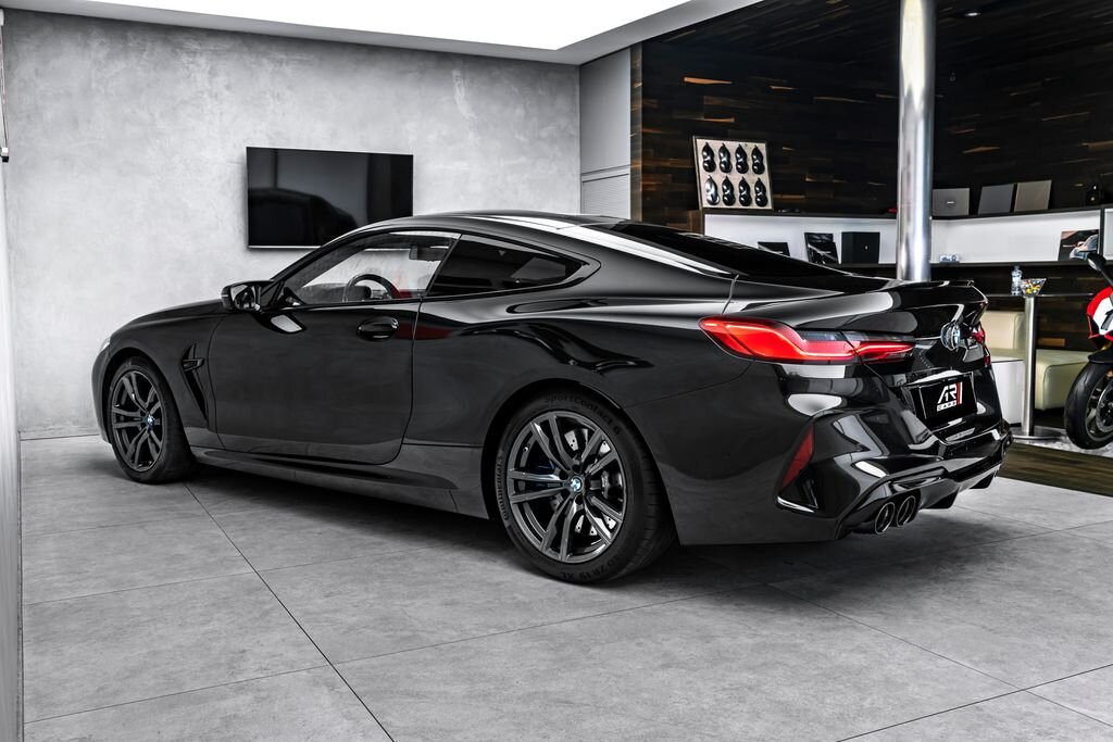 BMW M8 Kupé 4,4 l 460 kw