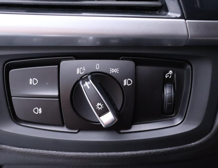 BMW X5 SUV / Terénní 3,0 l 230 kw