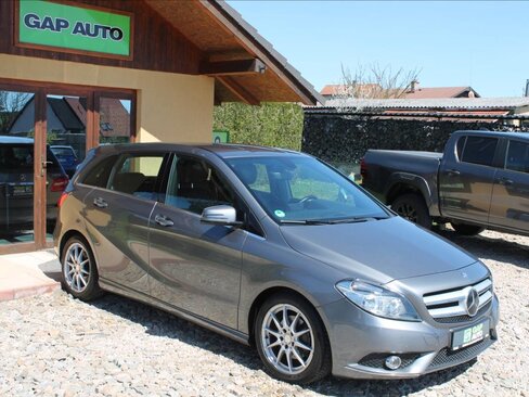 Mercedes-Benz Třídy B MPV 1,6 l 90 kw