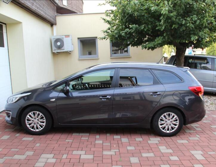 KIA Ceed 11