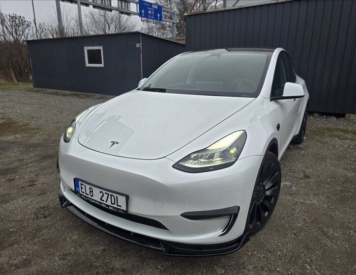 Tesla Model Y SUV 0,0 393 kw