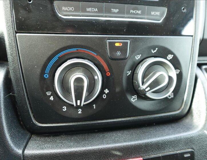 Citroën Jumper Ostatní 2,0 l 120 kw