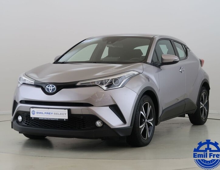 Toyota C-HR SUV / Terénní 1,8 l 72 kw