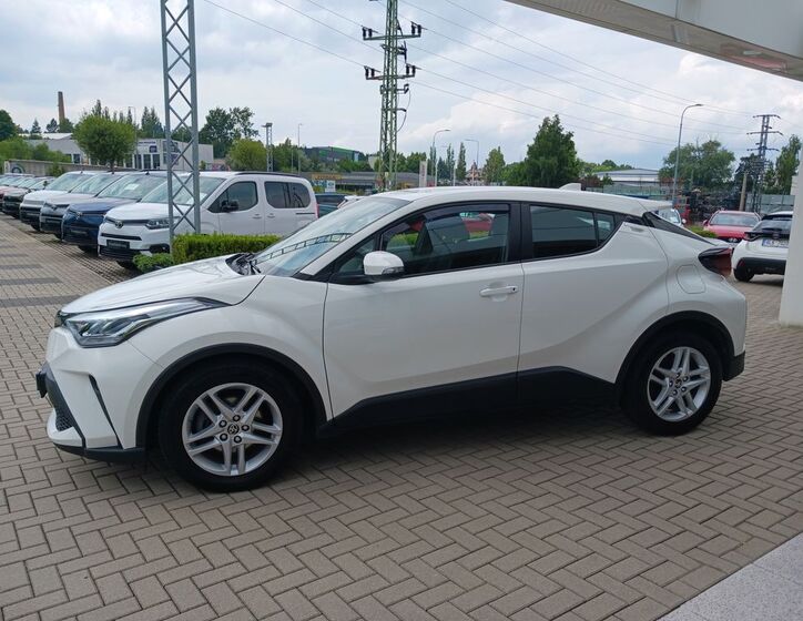 Toyota C-HR 3
