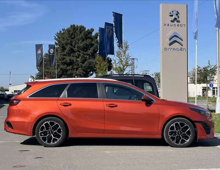 KIA Ceed Kombi 1,5 l 117 kw