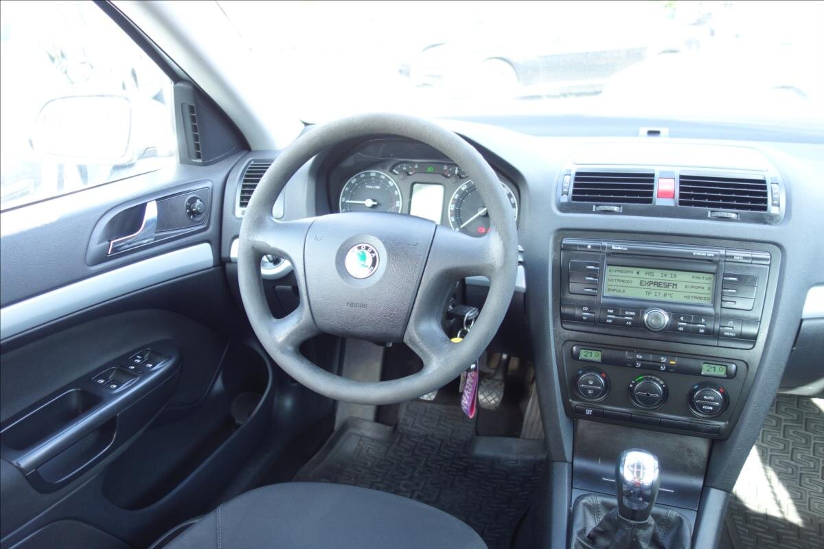 Škoda Octavia Kombi 2,0 l 103 kw