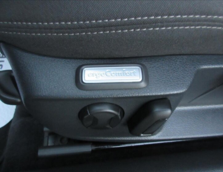 Volkswagen Passat Kombi 2,0 l 110 kw