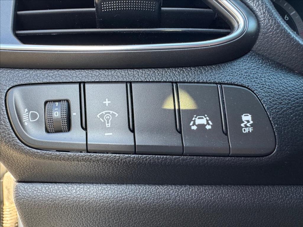 Hyundai i30 Kombi 1,4 l 103 kw