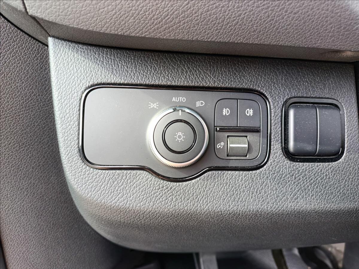 Mercedes-Benz Sprinter Ostatní 3,0 l 140 kw