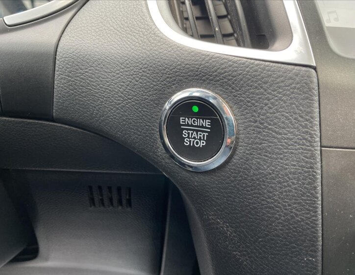 Ford S-MAX MPV 2,0 l 110 kw