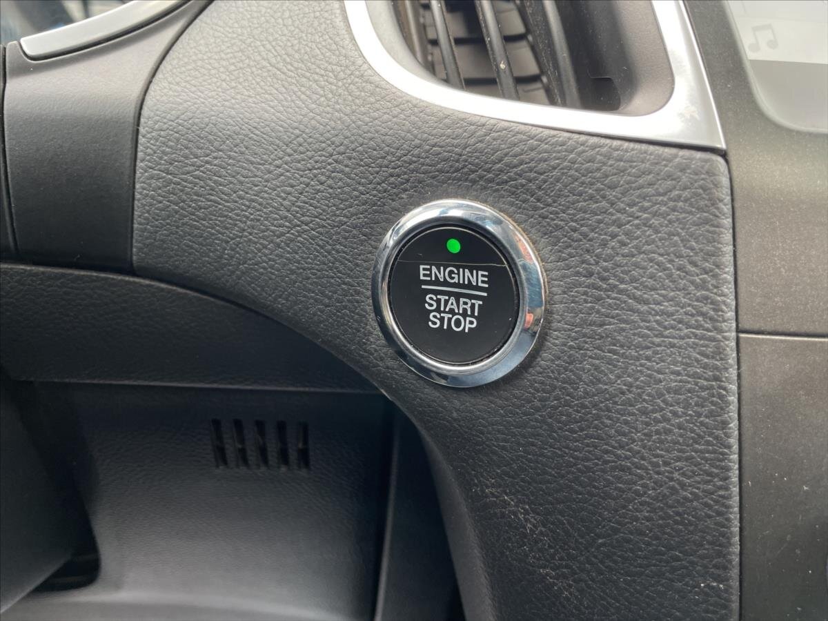 Ford S-MAX MPV 2,0 l 110 kw