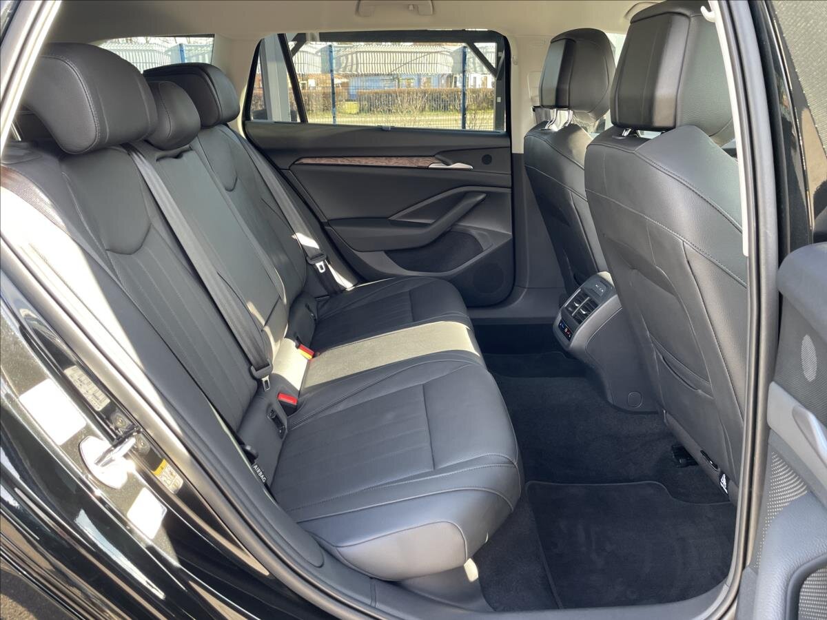 Škoda Superb Kombi 2,0 l 110 kw