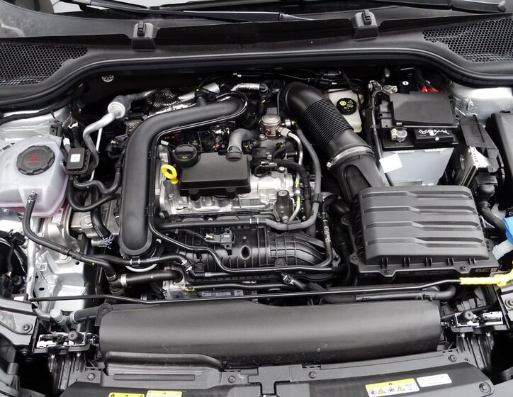 Škoda Kamiq Hatchback 999,0 70 kw