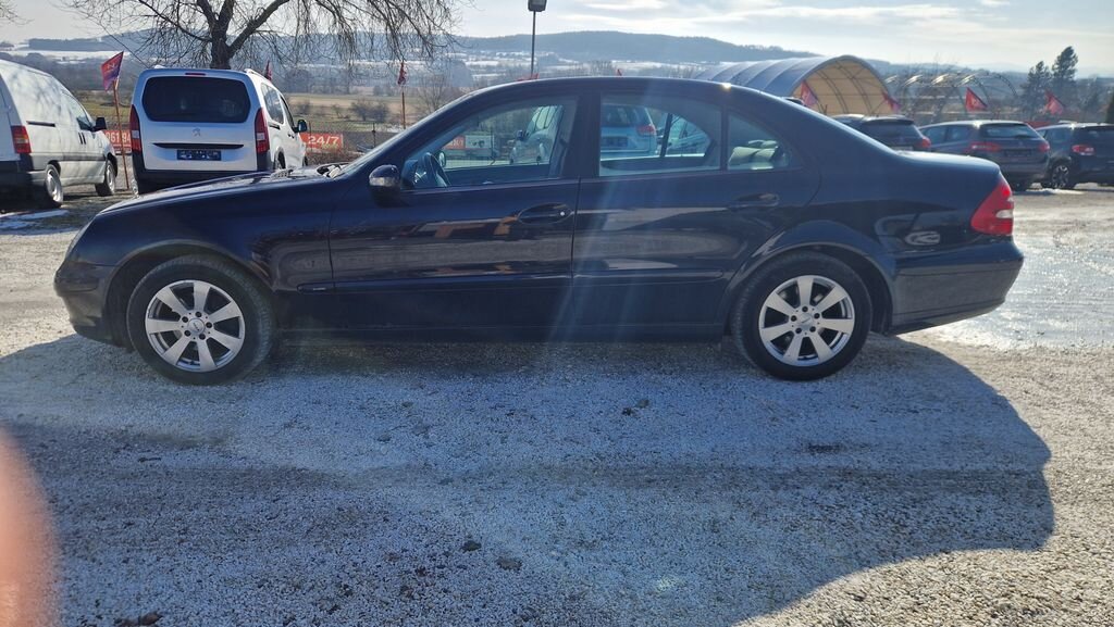 Mercedes-Benz Třídy E Sedan 2,1 l 110 kw