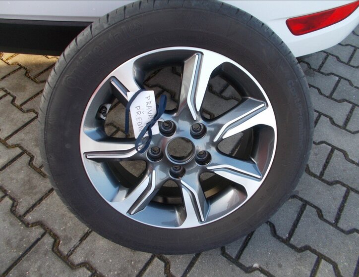 Hyundai ix20 MPV 1,6 l 91 kw