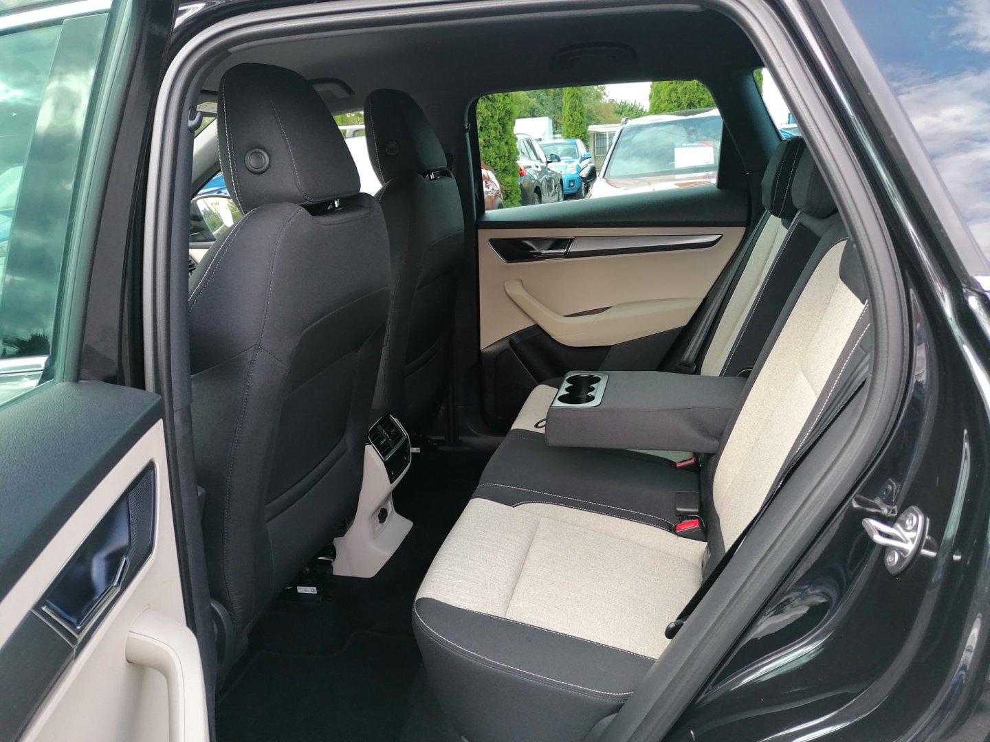 Škoda Karoq SUV 1,6 l 85 kw