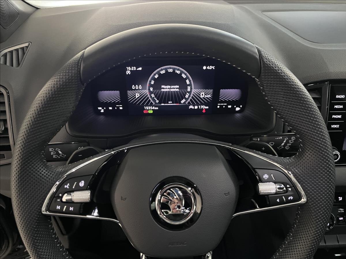 Škoda Karoq SUV / Terénní 1,5 l 110 kw