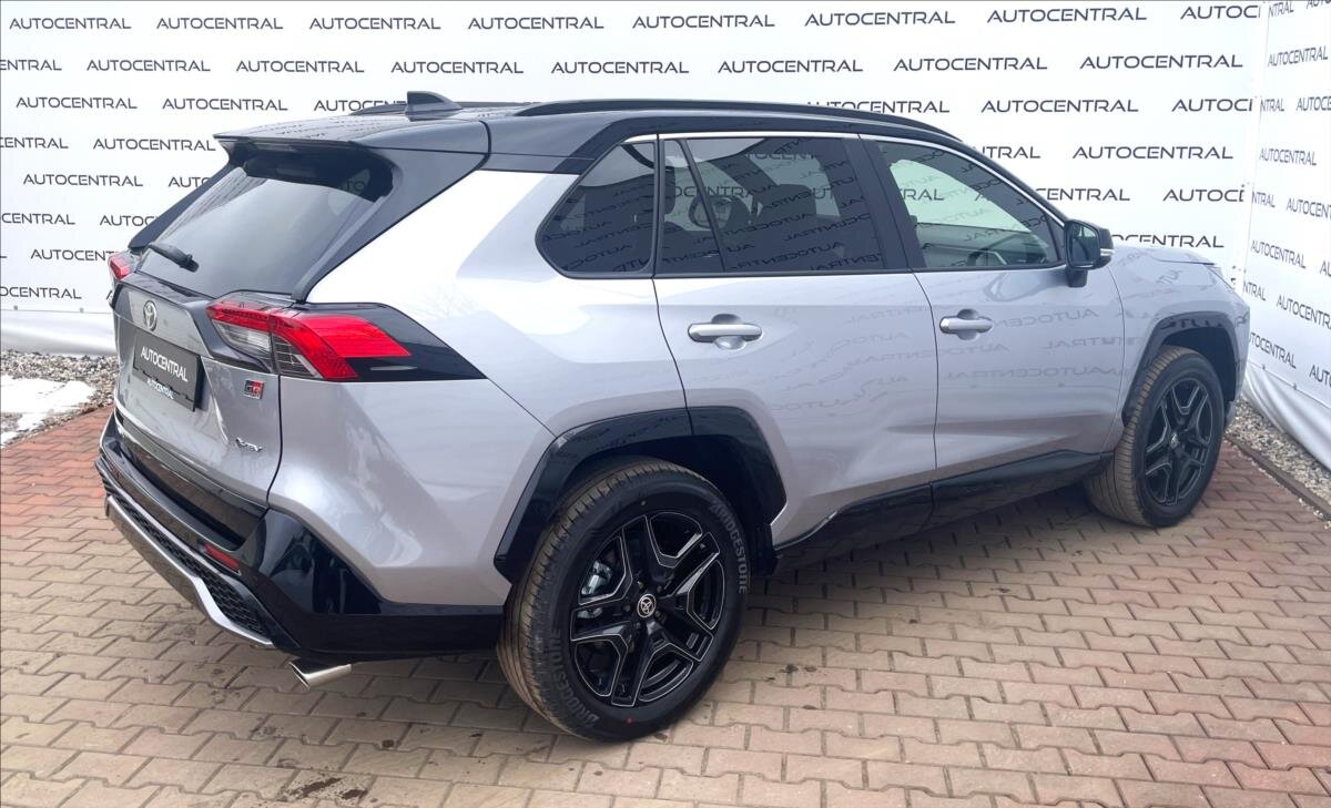 Toyota RAV4 SUV 2,5 l 219 kw