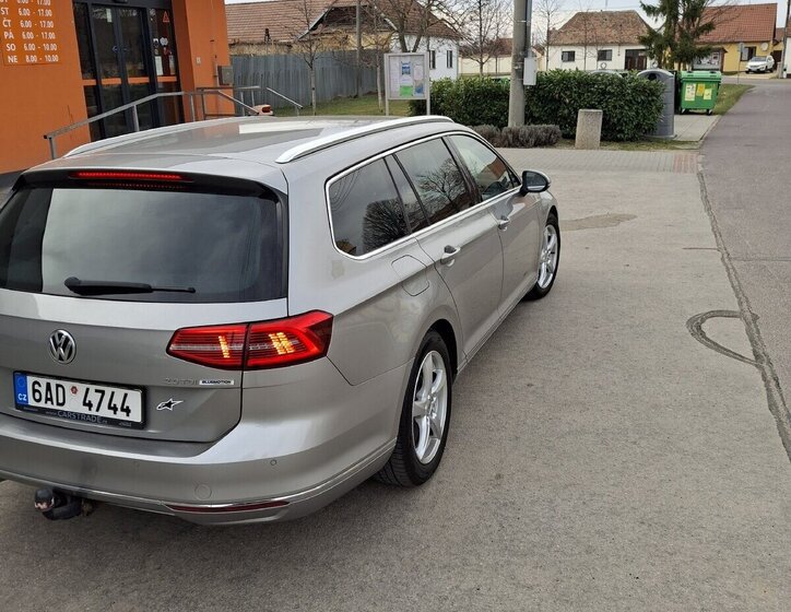 Volkswagen Passat Kombi 0,0 0