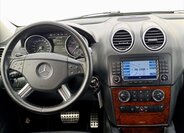 Mercedes-Benz Třídy M SUV / Terénní 3,0 l 165 kw