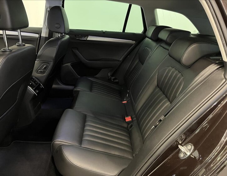 Škoda Superb Kombi 1,6 l 88 kw