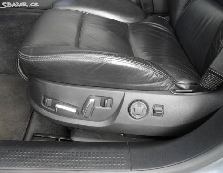 Audi A8 Sedan 4,2 l 257 kw