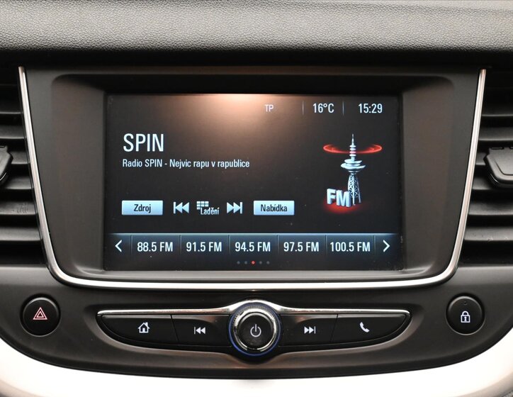 Opel Grandland X SUV 1,6 l 88 kw