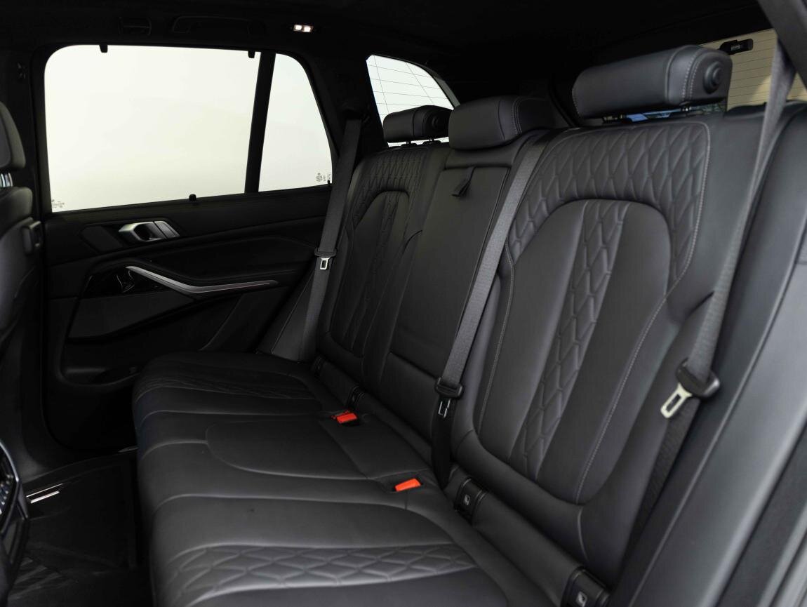 BMW X5 SUV 4,4 l 390 kw