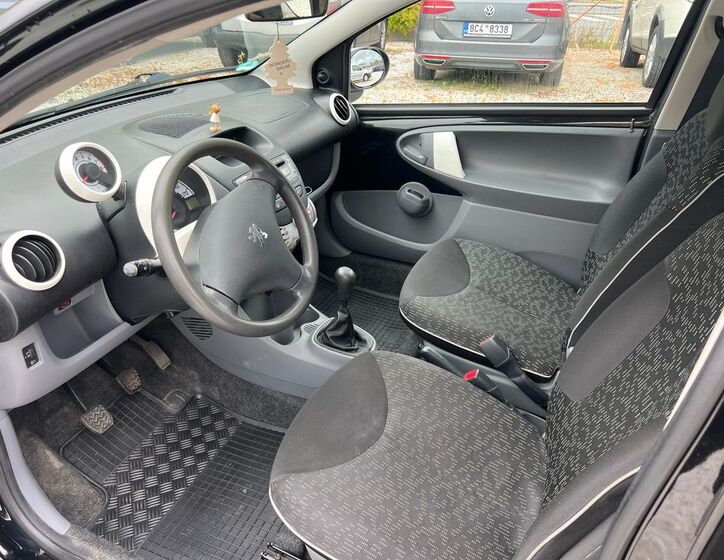 Peugeot 107 6
