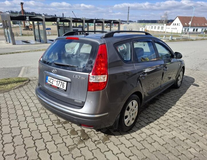 Hyundai i30 Kombi 1,6 l 84 kw