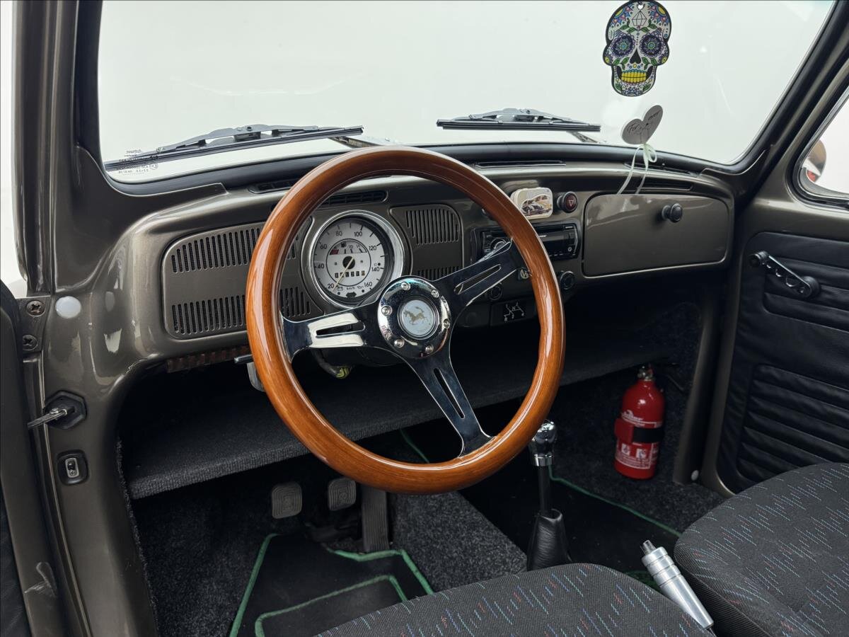 Volkswagen Ostatní Hatchback 1,2 l 30 kw