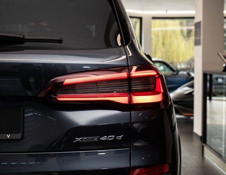 BMW X5 SUV / Terénní 3,0 l 250 kw