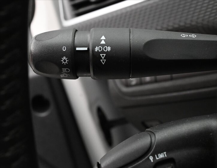 Peugeot 2008 SUV 2,0 l 60 kw