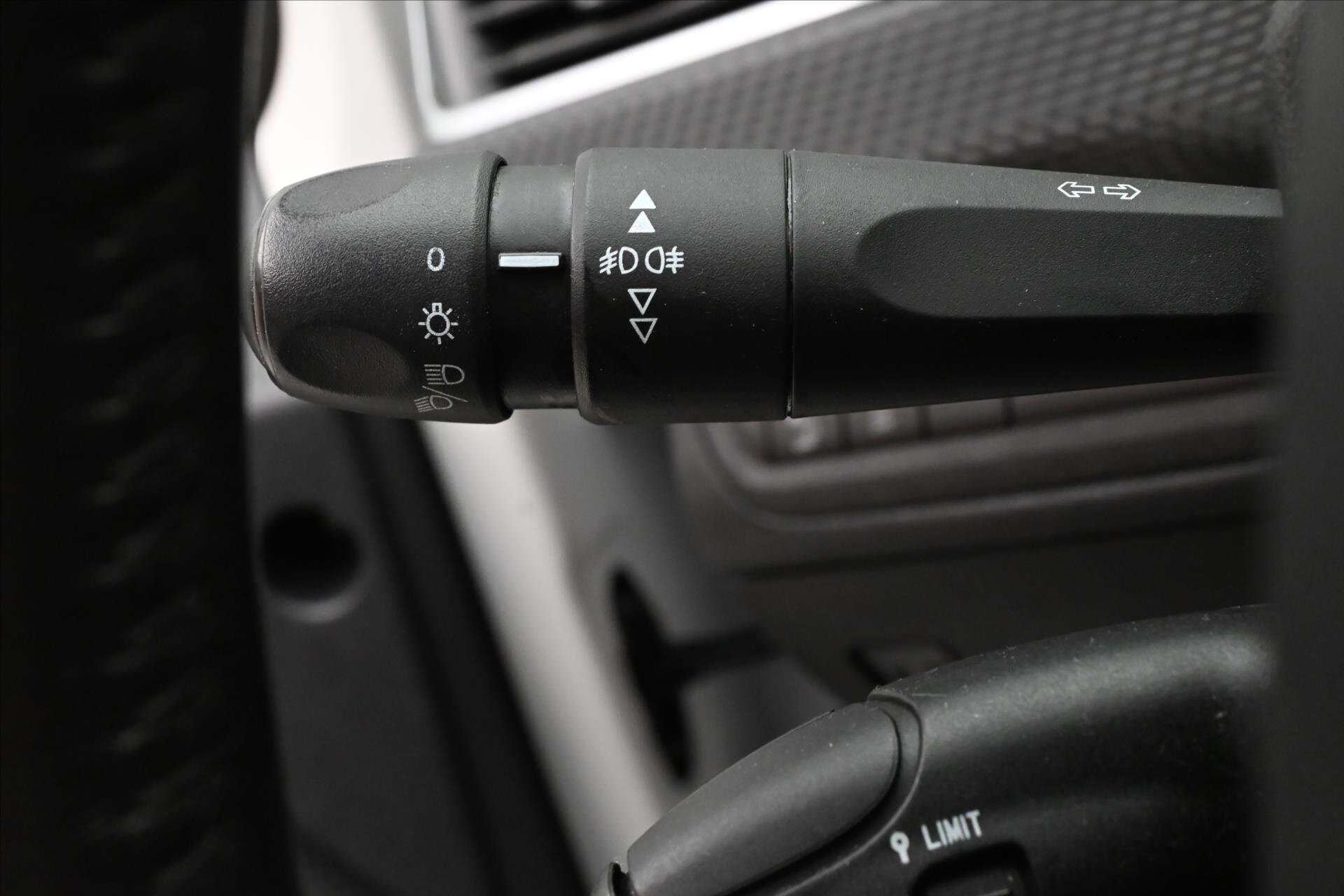 Peugeot 2008 SUV 2,0 l 60 kw