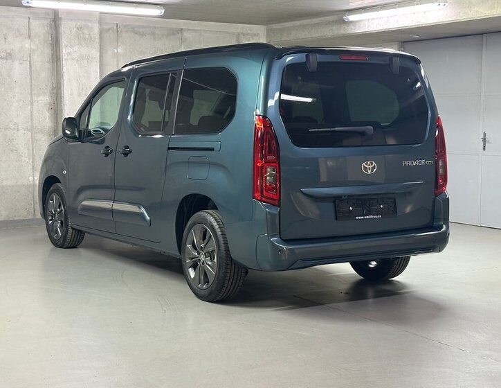 Toyota ProAce City Verso MPV 1,5 l 96 kw