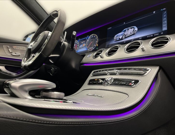 Mercedes-Benz Třídy E Kombi 4,0 l 450 kw