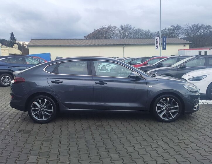 Hyundai i30 Liftback 1,5 l 117 kw